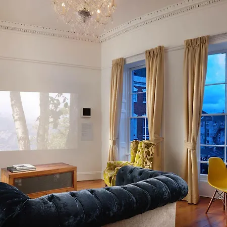 Berkeley Hotel 5*