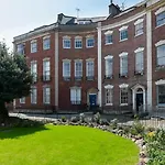 Berkeley Hotel